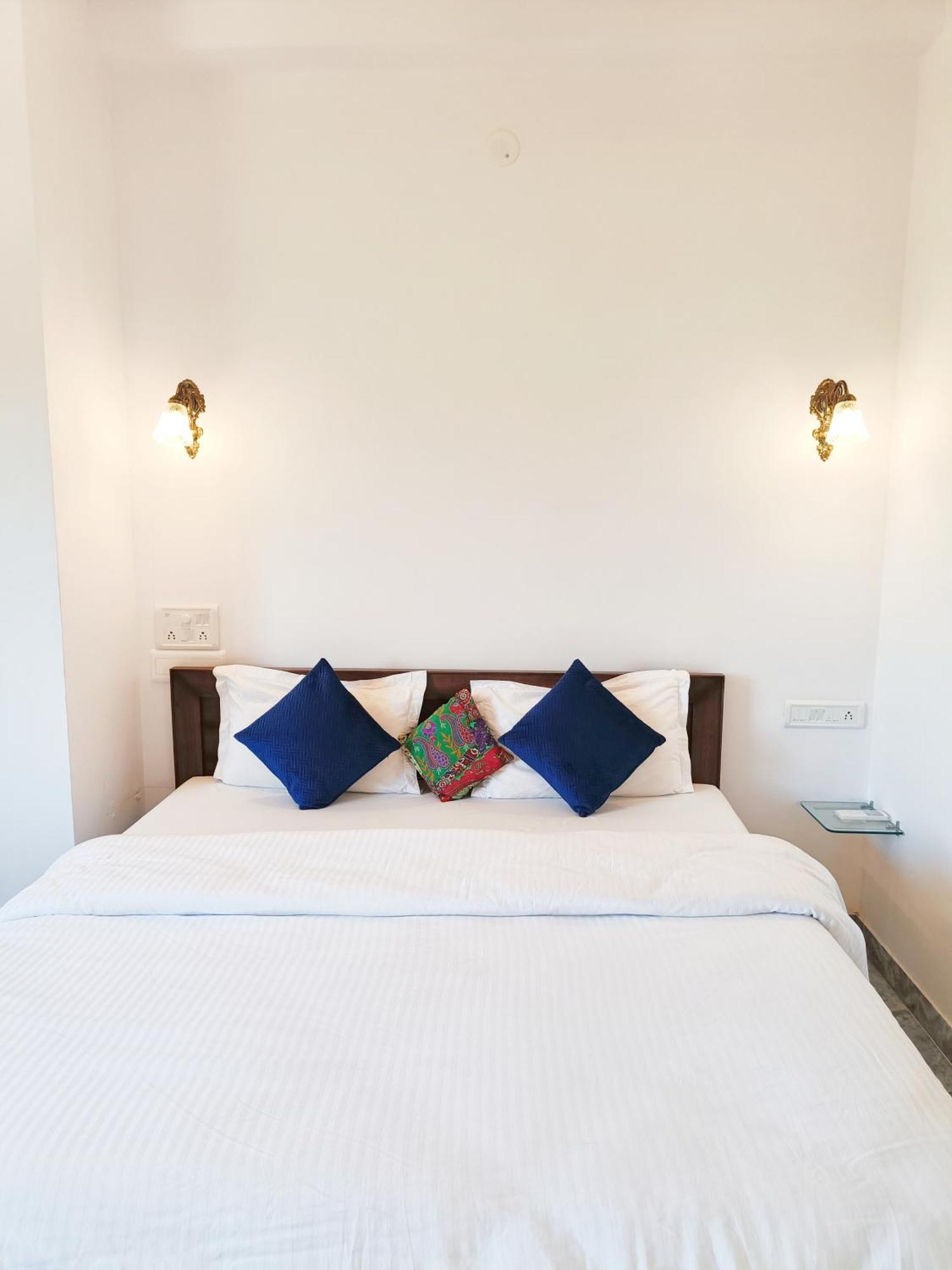 烏代浦 Prakash Ji'S Haveli -Luxurious Lakeside Retreat-酒店 客房 照片